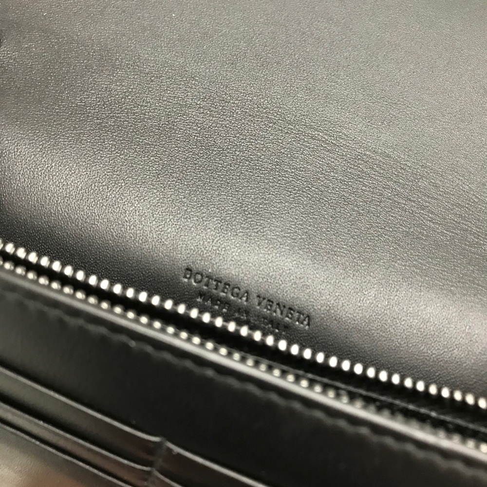 BOTTEGA VENETA Snakeskin intrecciato Crossbody - Picture 11 of 16